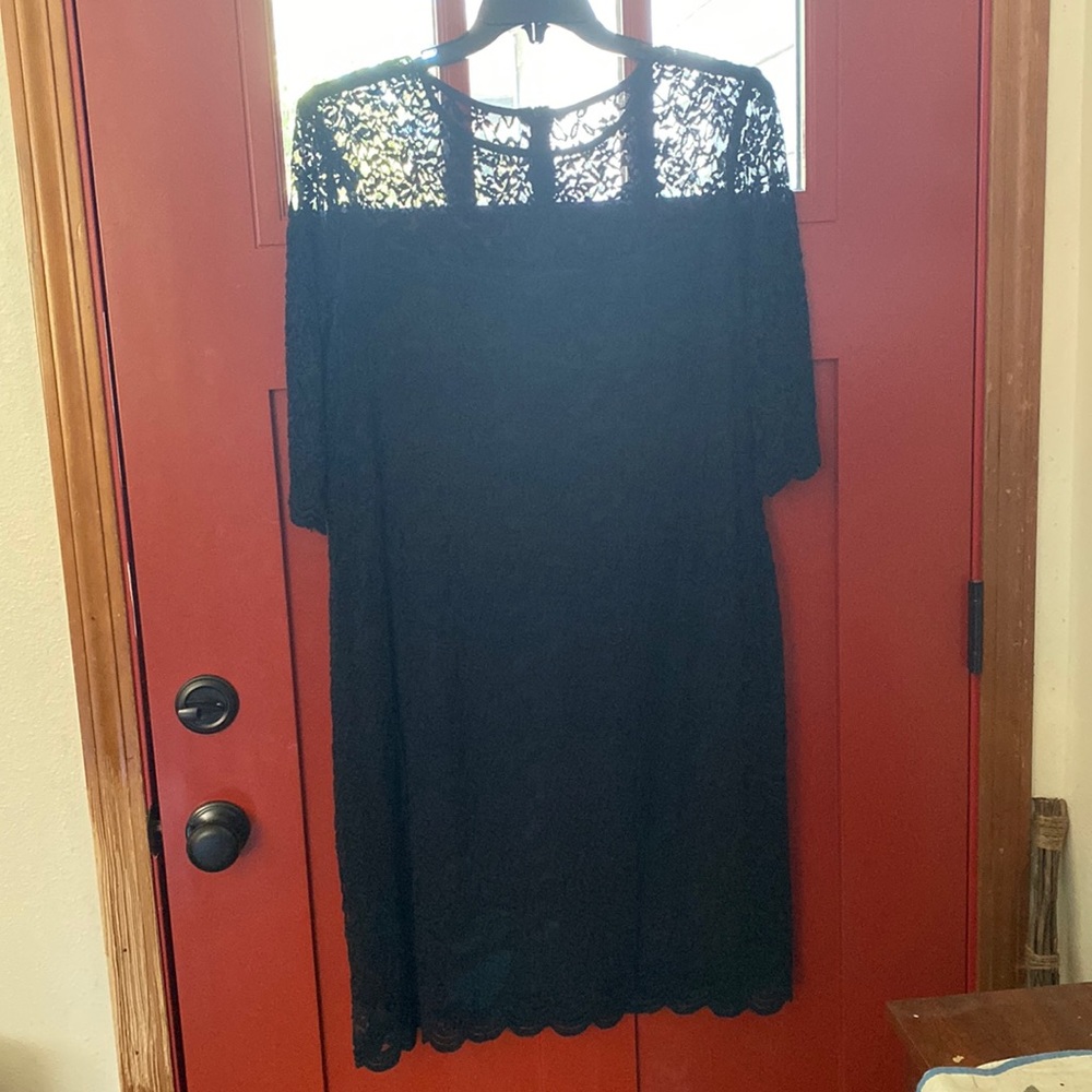Black lace dress